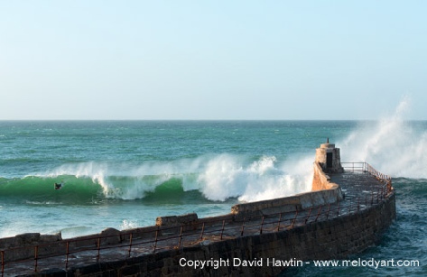 Riding The Wave, photograph, photo, seascape, exmoor, David Hawtin